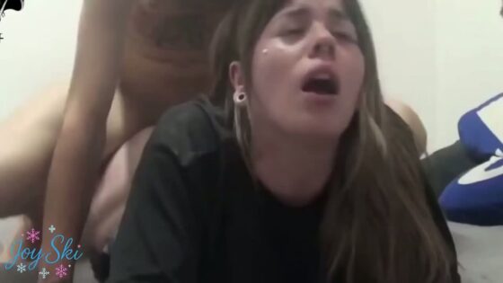 COM ESSE GEMIDO E EXPRESSÕES DANDO O CU DUVIDO VC NÃO GOZAR RÁPIDO