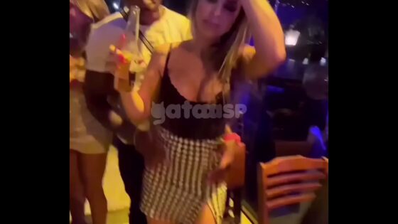The Black Guy BBC Broke Me and My Married Friend After We Got Crazy at the Pagode in Front of Our Husbands
