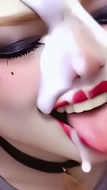Psycho Cosplay Girl POV: Deepthroat & Messy Facial Cumshot [AI Animation]