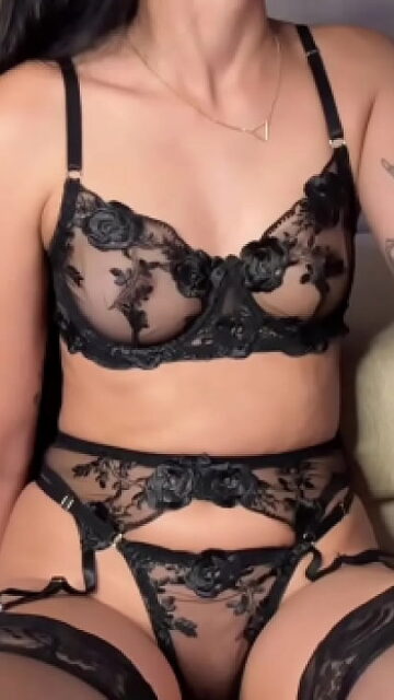 Vertical Lingerie Blowjob