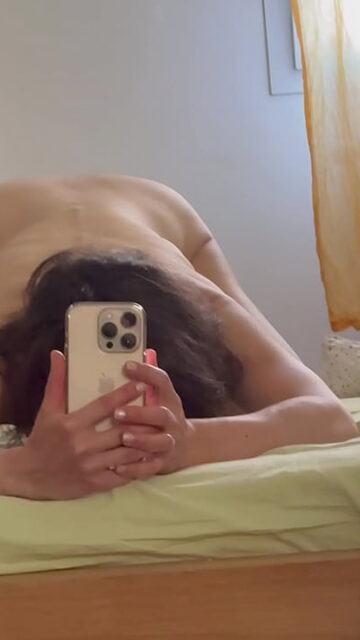 She films herself on snapchat dismantling her pussy – Dazzlingfacegirl