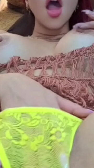 Solo finger squirt – hot masturbation on Snapchat – sexy orgasm goes viral