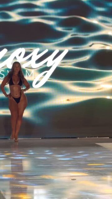 Big Ass Latina Model Pawg Thick Thick Thighs